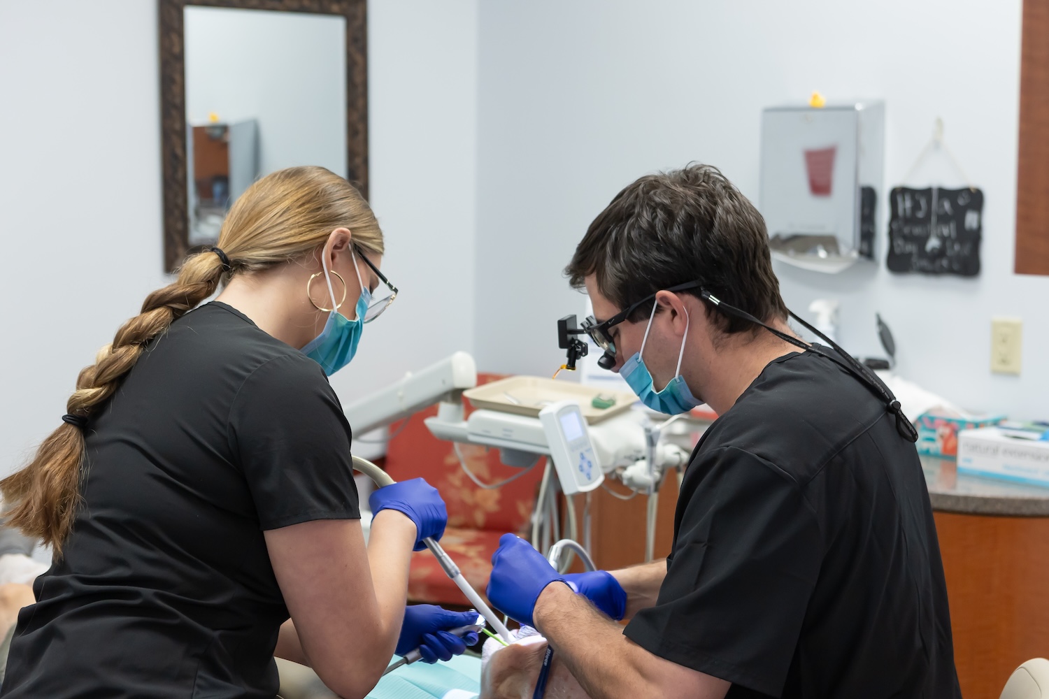 Crowns Now Family Dentistry | Emergency Treatment, Full Mouth Reconstruction and TMJ Disorders