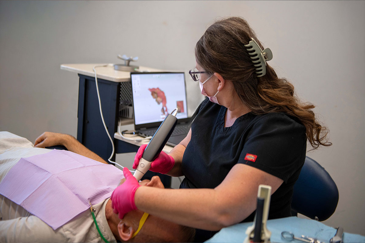  html    head  title 500 Internal Server Error  title   head    body    center  h1 500 Internal Server Error  h1   center    hr  center nginx 1.29.3  center     body     html 