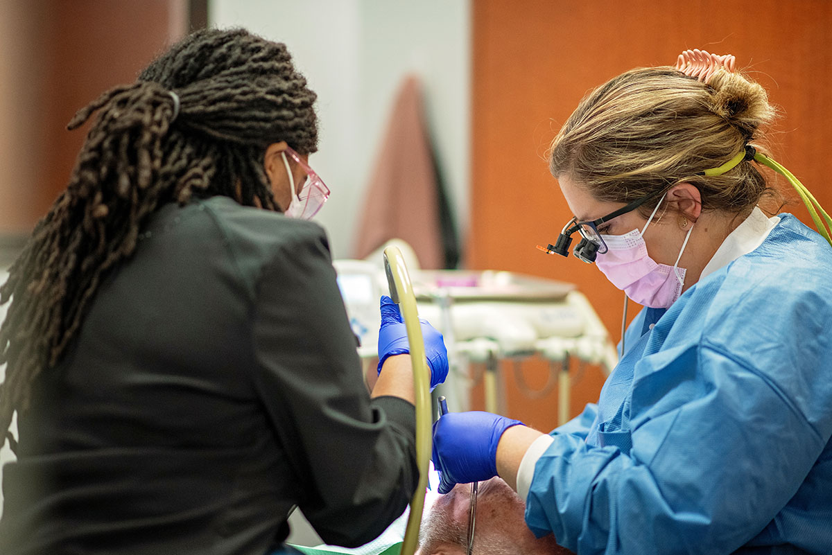  html    head  title 500 Internal Server Error  title   head    body    center  h1 500 Internal Server Error  h1   center    hr  center nginx 1.29.3  center     body     html 