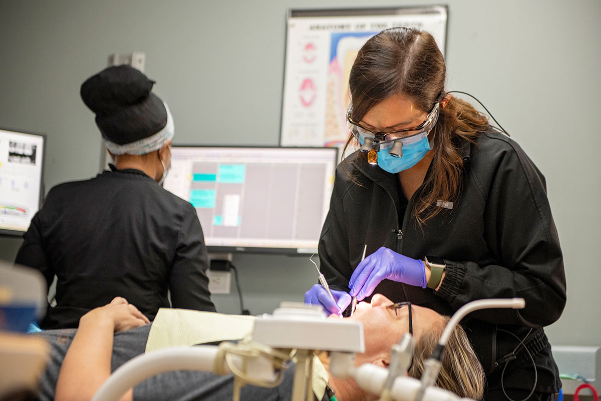  html    head  title 500 Internal Server Error  title   head    body    center  h1 500 Internal Server Error  h1   center    hr  center nginx 1.29.3  center     body     html 