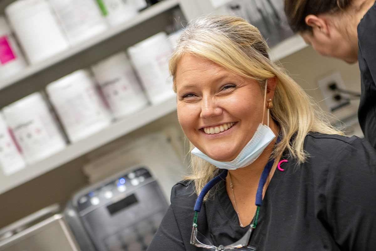  html    head  title 500 Internal Server Error  title   head    body    center  h1 500 Internal Server Error  h1   center    hr  center nginx 1.29.3  center     body     html 